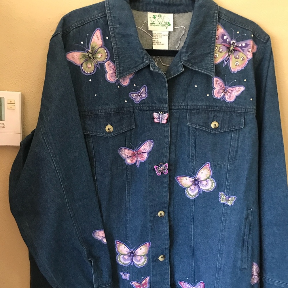 Quacker Factory butterflies Jean Jacket with button covers Plus 1X